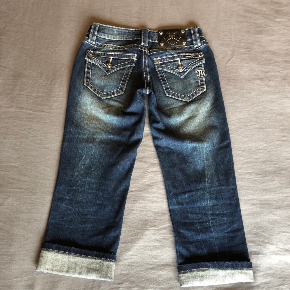 Miss Me Crop Distressed Jeans JS4009C9 Size 25 EUC - Picture 2 of 8
